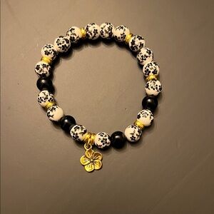 Hand Crafted Floral Beaded Bracelet - Black, White, and Gold